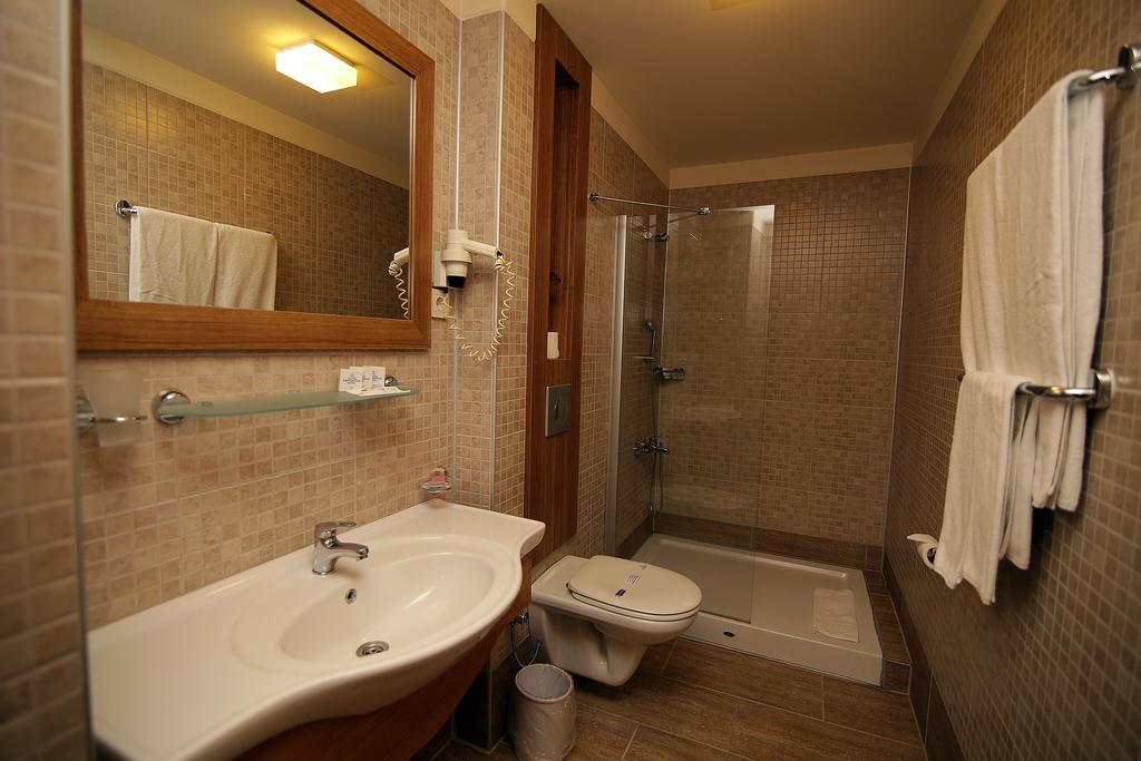 Grand Cavusoglu Hotel Cayeli ภายนอก รูปภาพ